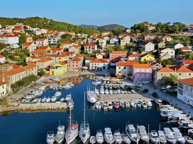 Holiday Home Casa Lorela In Sali, Island Dugi Otok Croatia