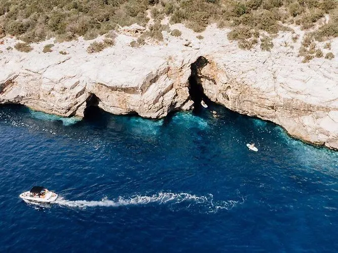 Holiday Home Casa Lorela In Sali, Island Dugi Otok